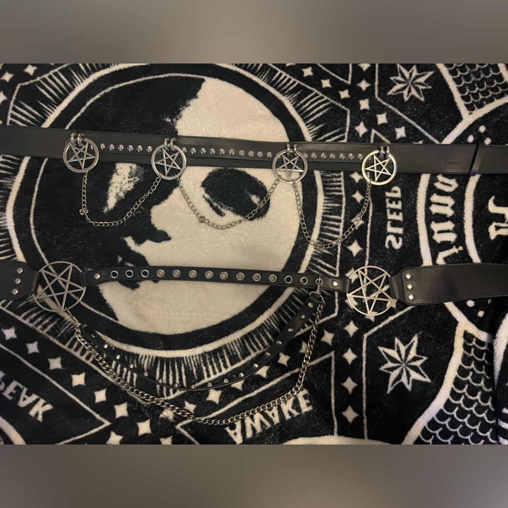 Killstar belts